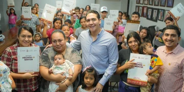 Bahía de Banderas avanza en el derecho a la identidad con entrega de actas extemporáneas