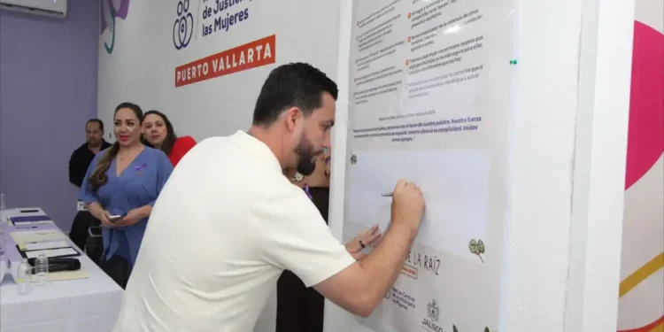Luis Munguía firma pacto “Hombres Líderes de Paz” para erradicar la violencia contra las mujeres