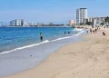 Playas de Puerto Vallarta son aptas para uso recreativo en Semana Santa: COFEPRIS