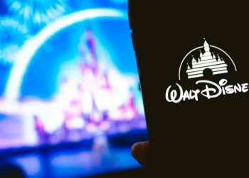 Disney se retira de la propaganda LGBT después de perder mil millones de dólares