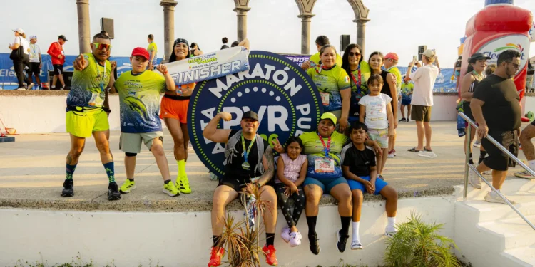 Puerto Vallarta corre con el mundo: maratón reúne a miles y consolida su liderazgo deportivo