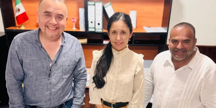 Presentan a nueva titular de la Contraloría Municipal en Bahía de Banderas