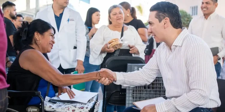 Bahía de Banderas acerca servicios con Audiencia Ciudadana en Atotonilco