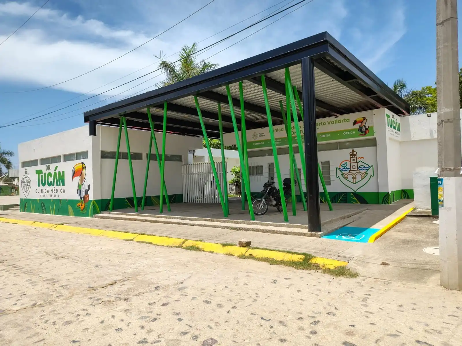 Clinicas Dr. Tucán acerca servicios de salud gratuitos a las familias vallartenses 1 Dr. Tucán