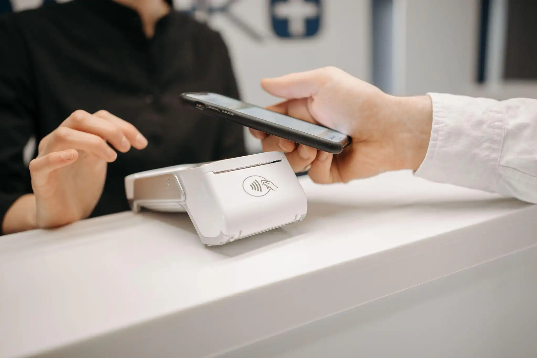 Cómo funciona el pago contactless y qué necesitas para pagar con tu celular 2 3